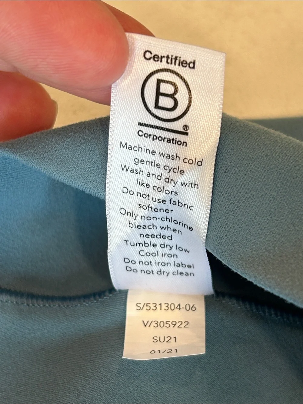 Athleta Salutation Stash Pocket II Capri Yoga Athletic Medium M